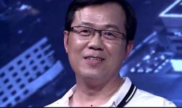 卓伟爆料娱乐圈过年视频,明星齐聚一堂，欢声笑语共度佳节